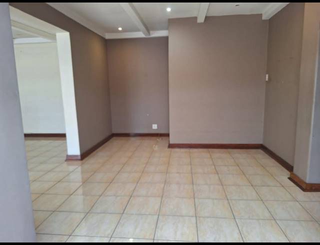 3 BEDROOM PROPERTY TO RENT IN ROOSEVELT PARK